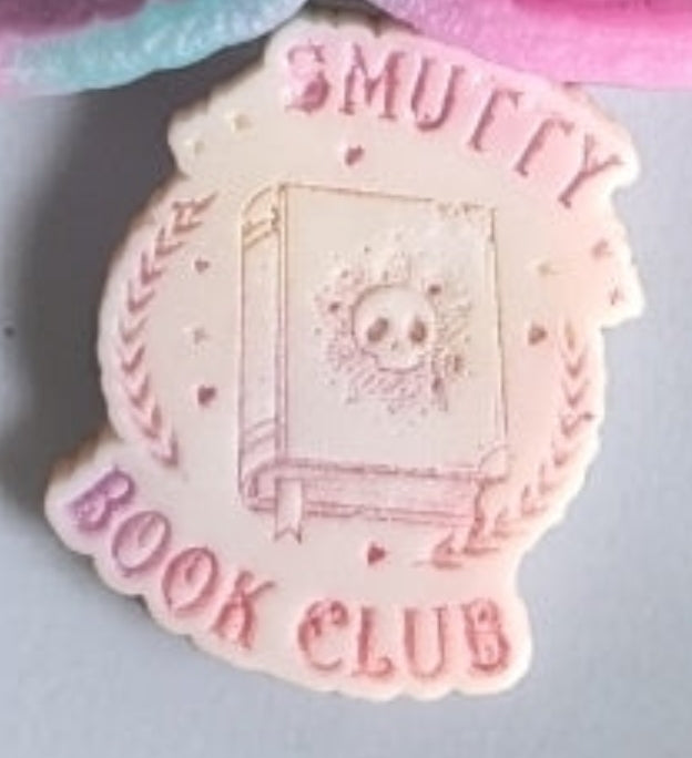Smutty Book Club Mold