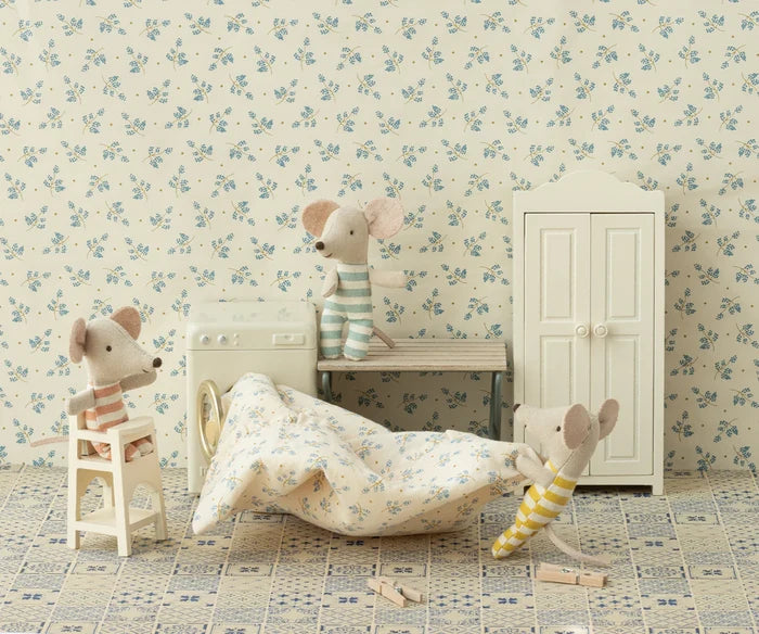 Maileg - Furniture For Mouse - High Chair - Off White - Lifestyle Cut